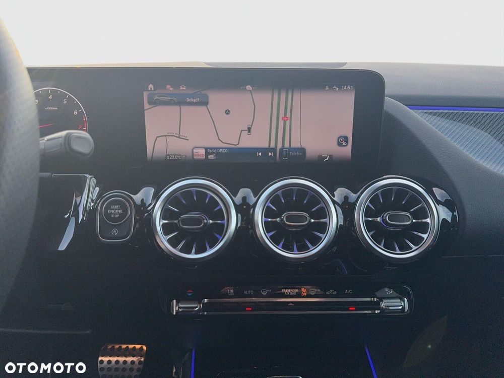 Mercedes-Benz GLA 200 AMG Line - 15