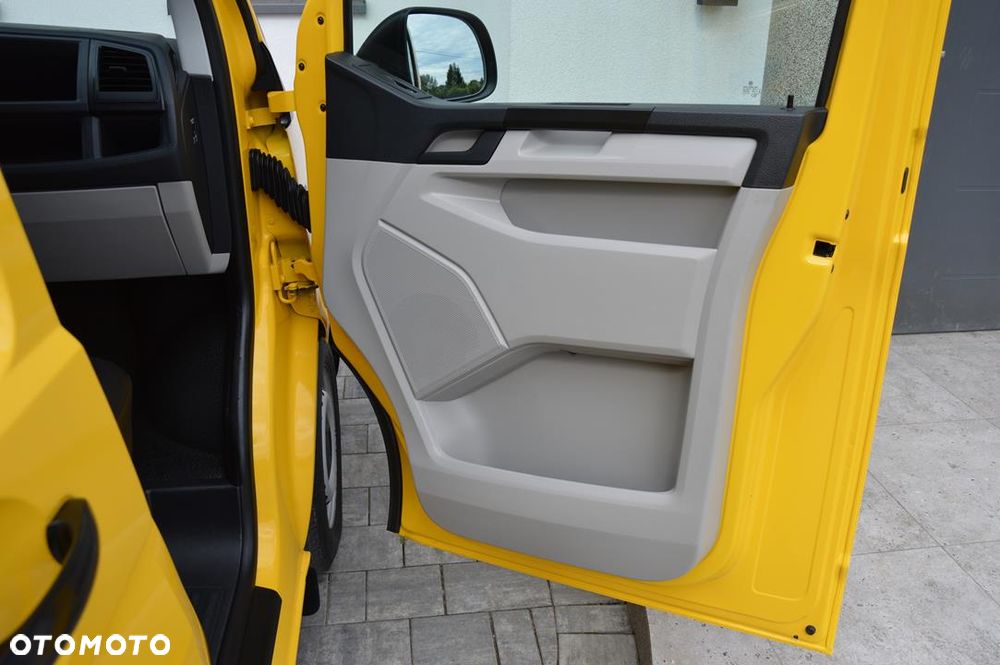 Volkswagen Transporter - 21
