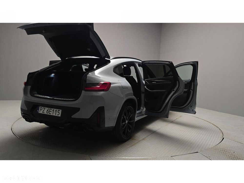 BMW X4 - 10