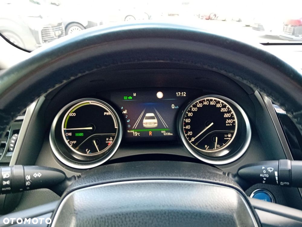 Toyota Camry 2.5 Hybrid Comfort CVT - 12