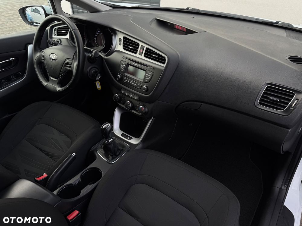 Kia Ceed 1.6 GDI Vision - 26