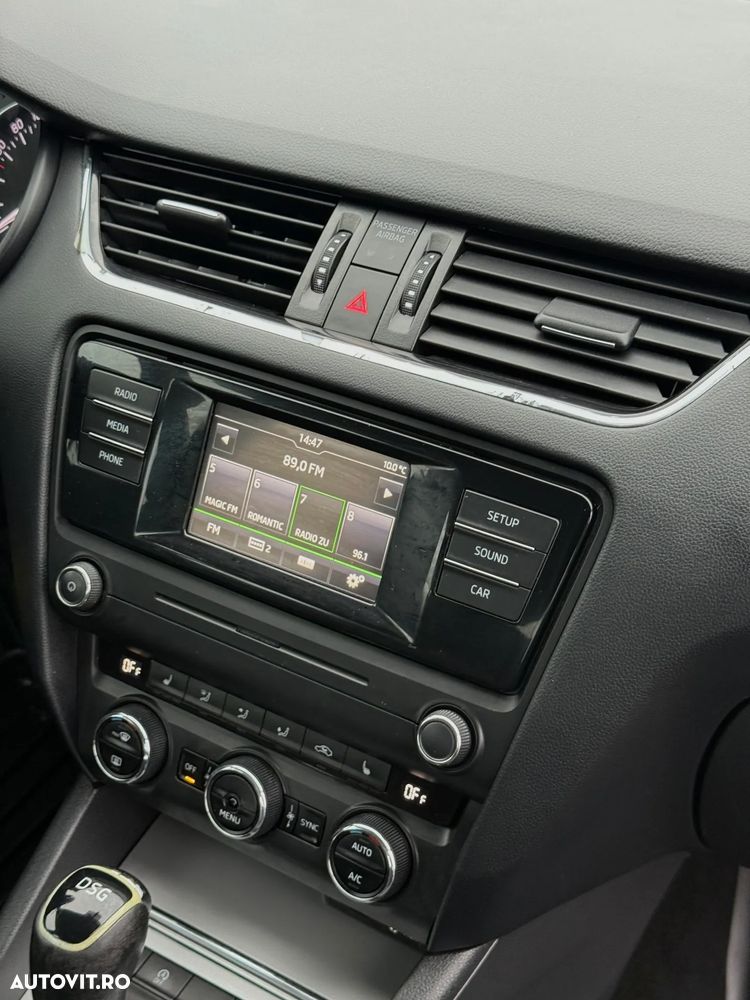 Skoda Octavia 1.6 TDI DSG Ambition - 12