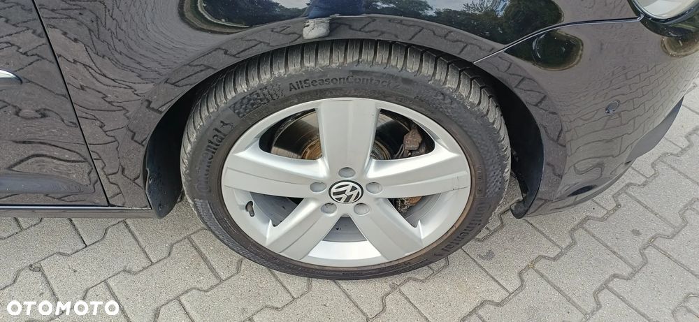 Volkswagen Touran 2.0 TDI DPF DSG Highline - 17