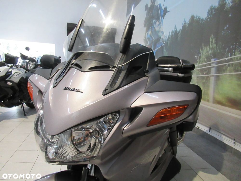 Honda ST - 22