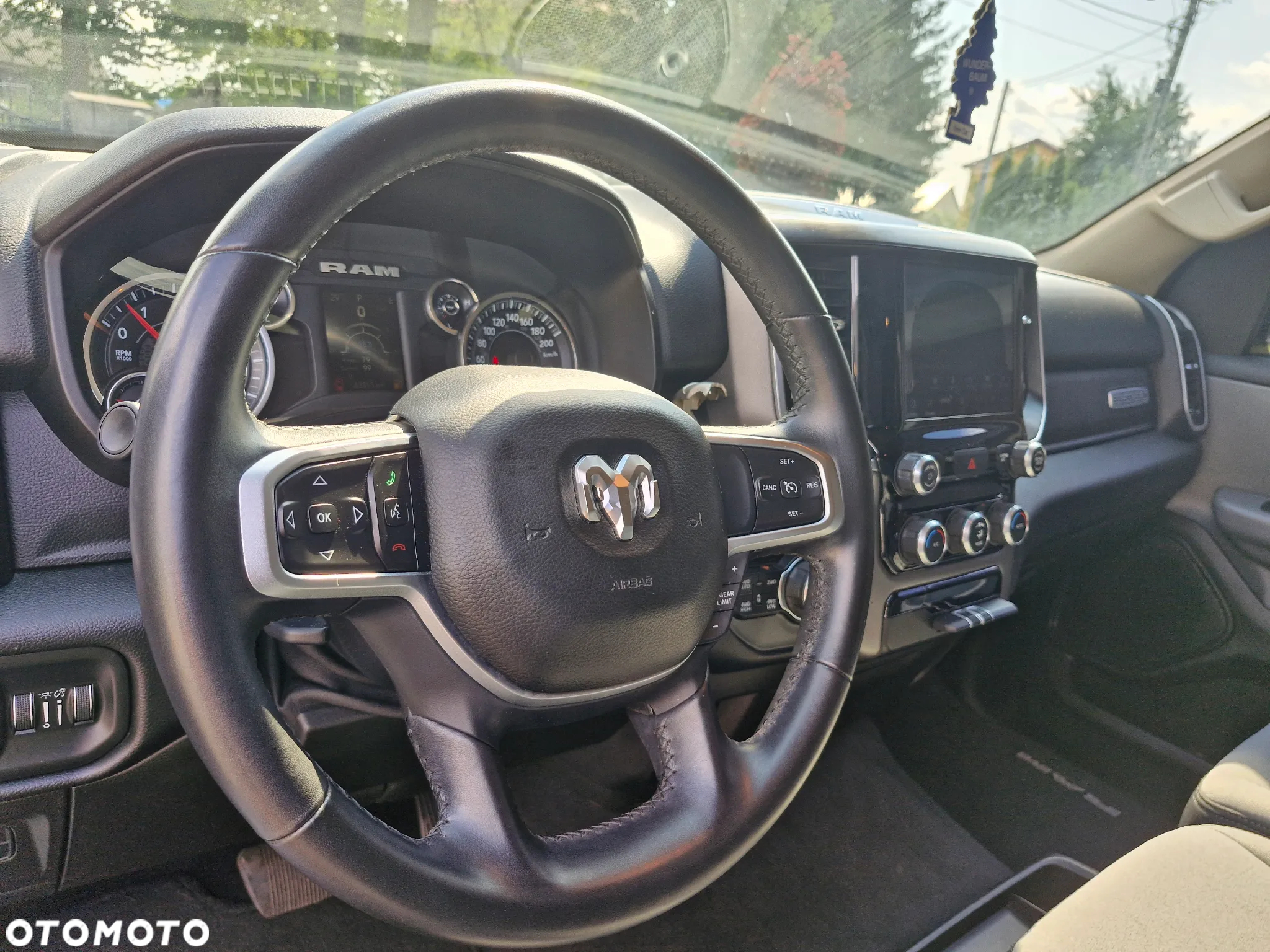 Dodge RAM 1500 5.7 4x4 - 26