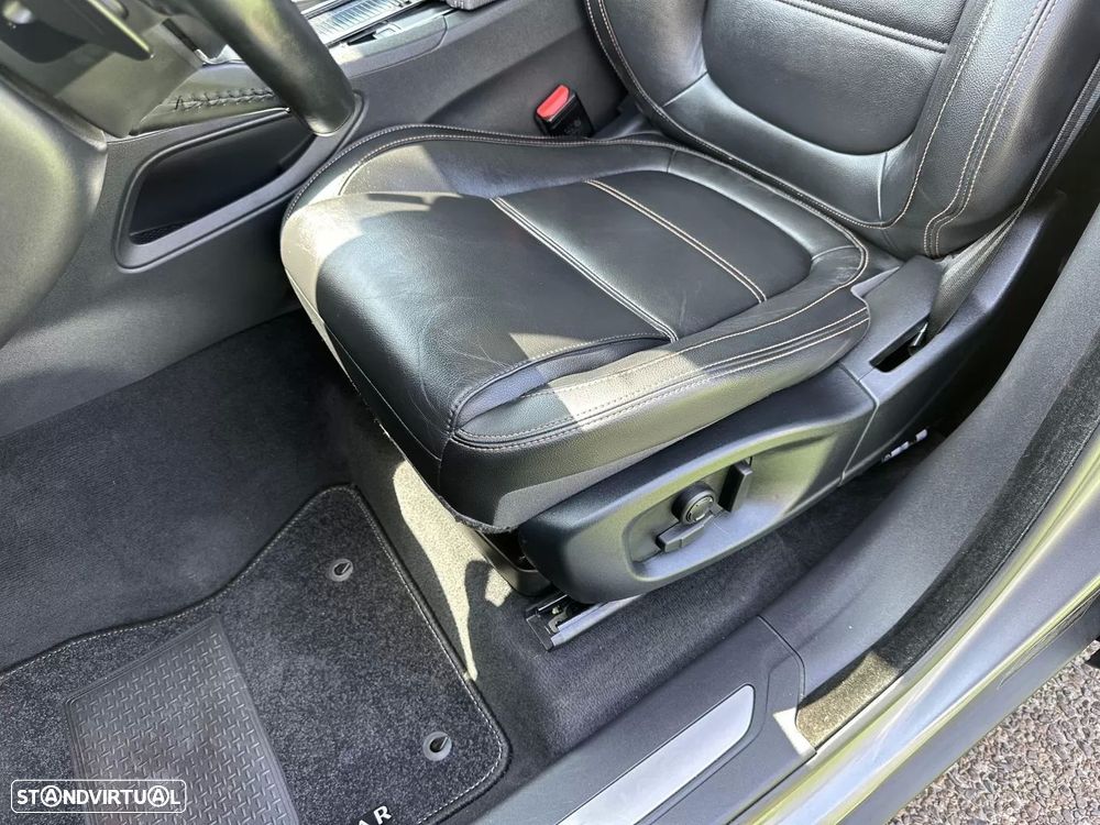 Jaguar F-Pace 20d AWD Aut. R-Sport - 58