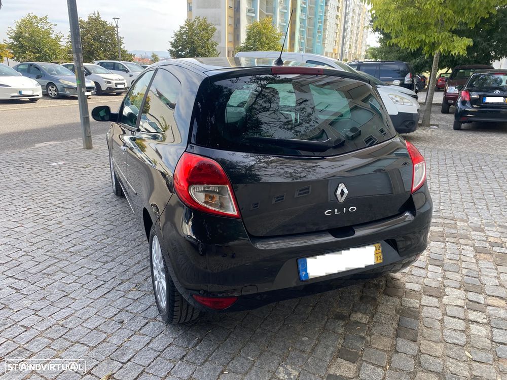 Renault Clio 1.2 TCE Dynamique S - 12