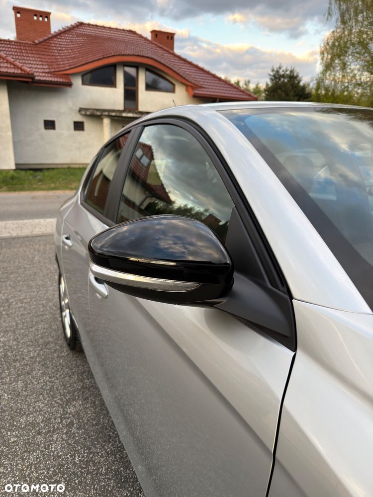 Opel Corsa 1.2 Business S&S - 28