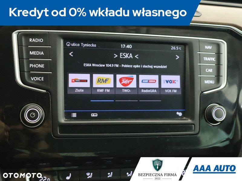 Volkswagen Passat - 14