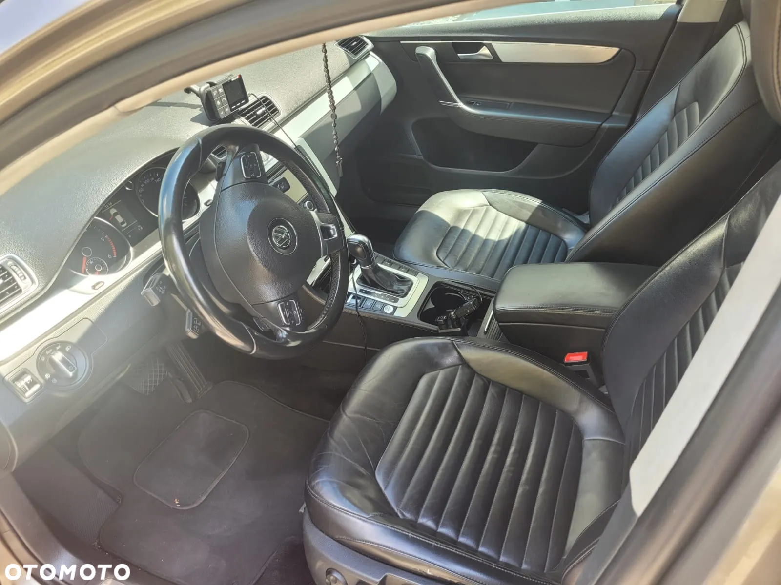Volkswagen Passat 2.0 TDI Highline R-Style DSG - 8