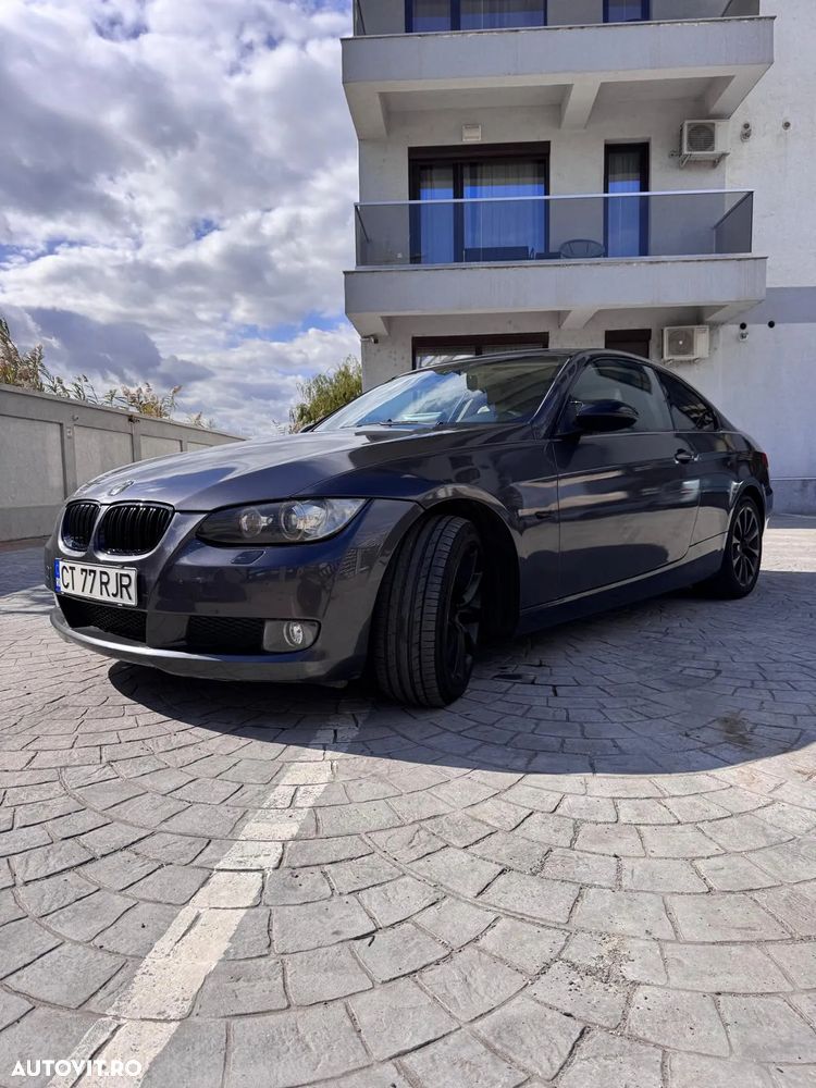 BMW Seria 3 325d Coupe Aut. - 1