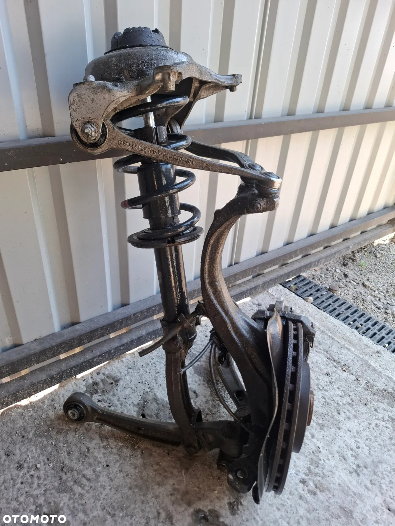 ZWROTNICA LEWA WAHACZE ZACISK 322mm MCPHERSON AUDI A4 B8 A5 8T Q5 2.0TDI SLASK WYSYLKA - 4