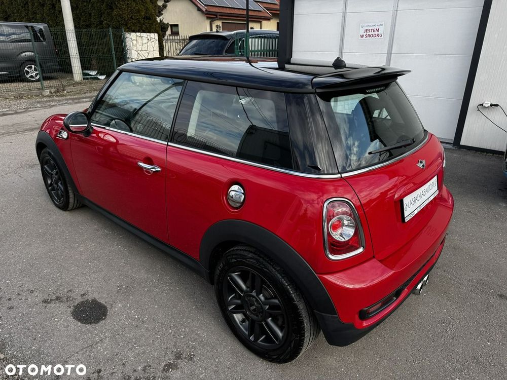 Mini Cooper S 2010 photo 3