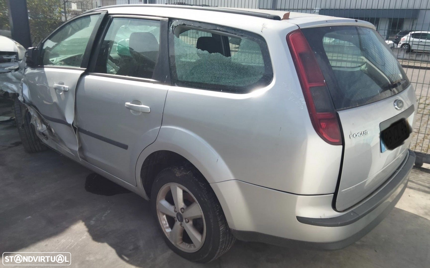 Ford Focus 1.6 TdCI de 2008 disponível para peças - 4