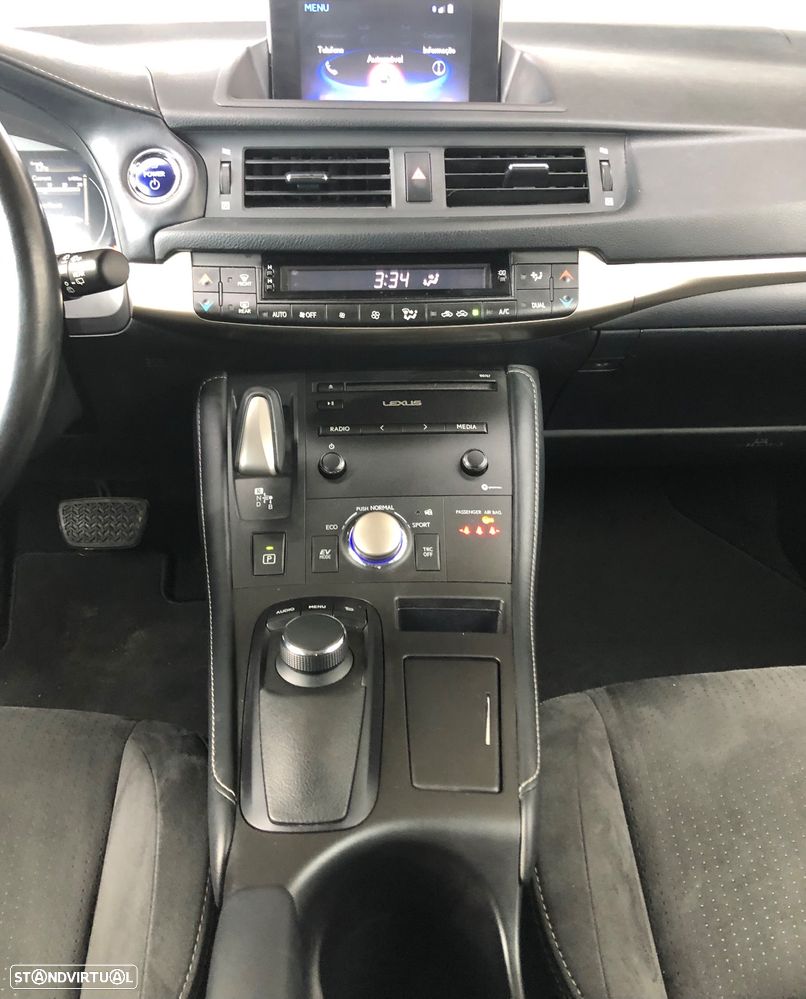 Lexus CT 200h Executive - 34