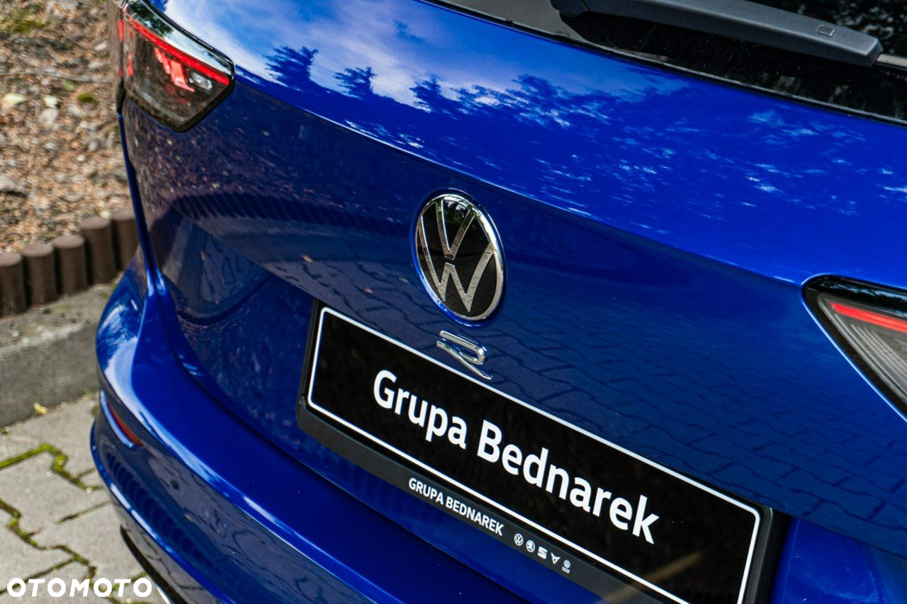 Volkswagen Golf - 11