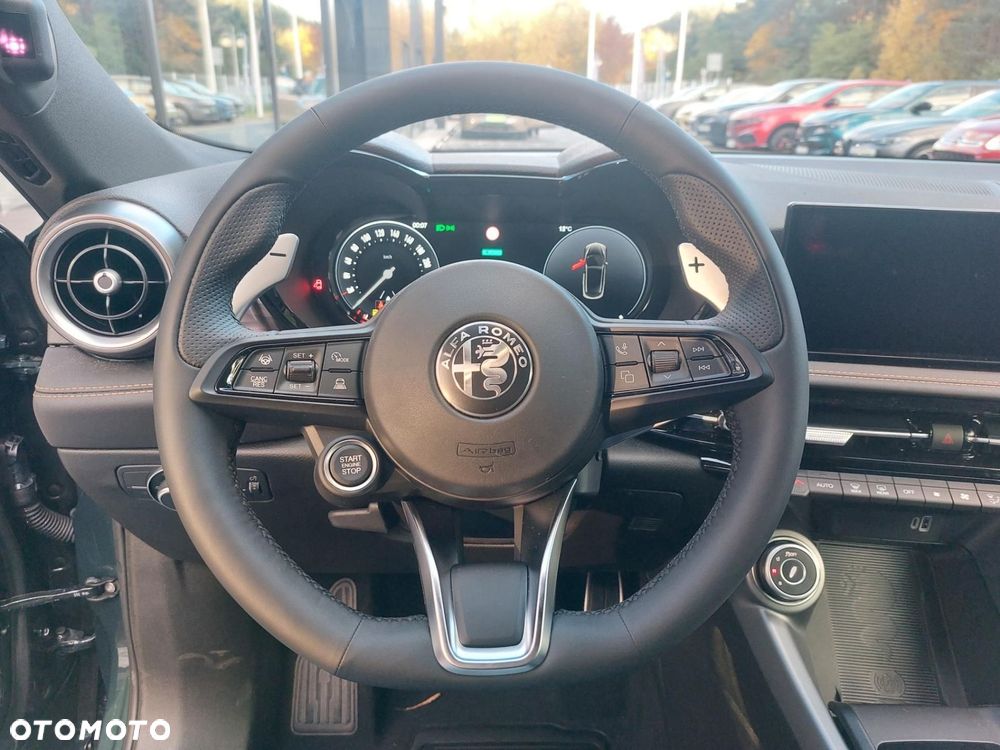 Alfa Romeo Tonale 1.5 T4 GSE mHEV Veloce DCT - 14