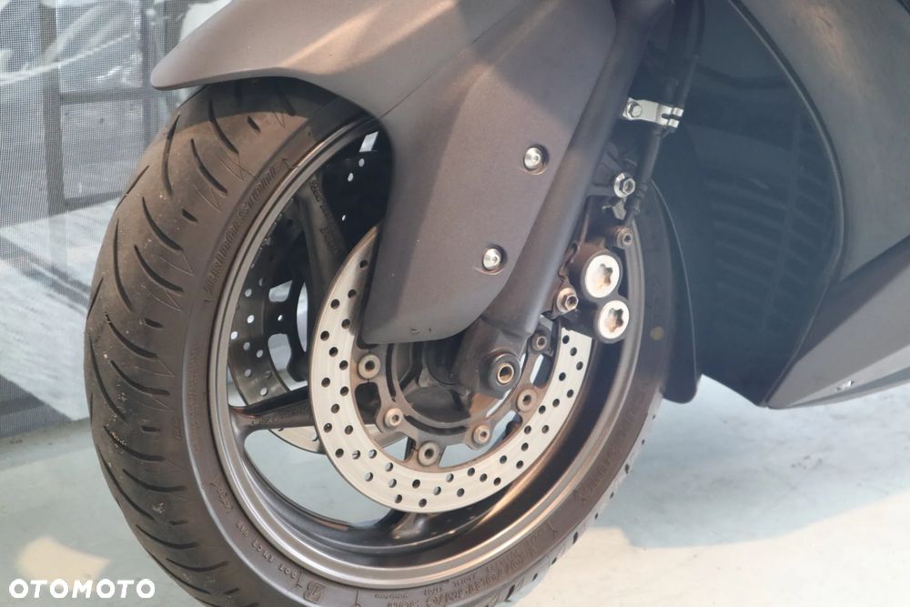 Yamaha Tmax - 4