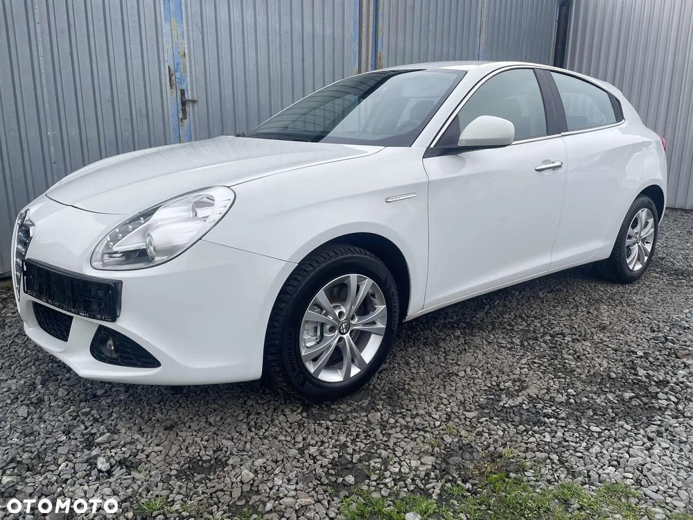 Alfa Romeo Giulietta - 1