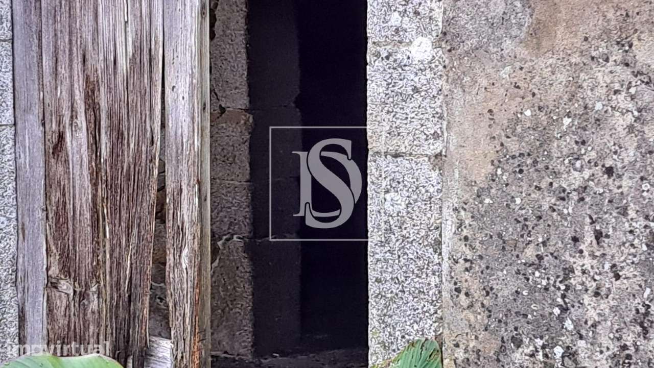 Moradia para Restaurar T4 Venda em Vila de Punhe,Viana do Castelo - Grande imagem: 2/42