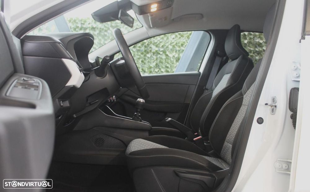 Renault Clio 1.0 TCe Limited Bi-Fuel - 11