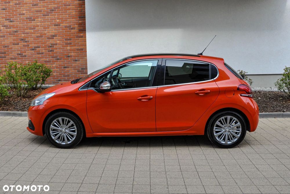 Peugeot 208 - 2