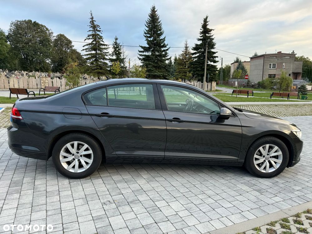 Volkswagen Passat 1.6 TDI BMT City - 8