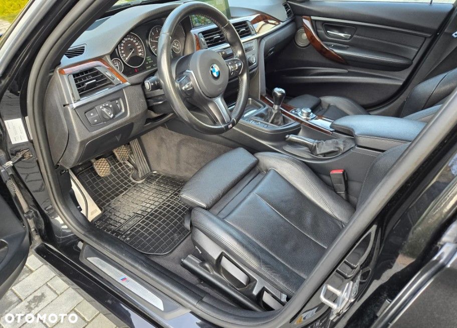 BMW Seria 3 320d DPF Blue Performance Edition Sport - 13