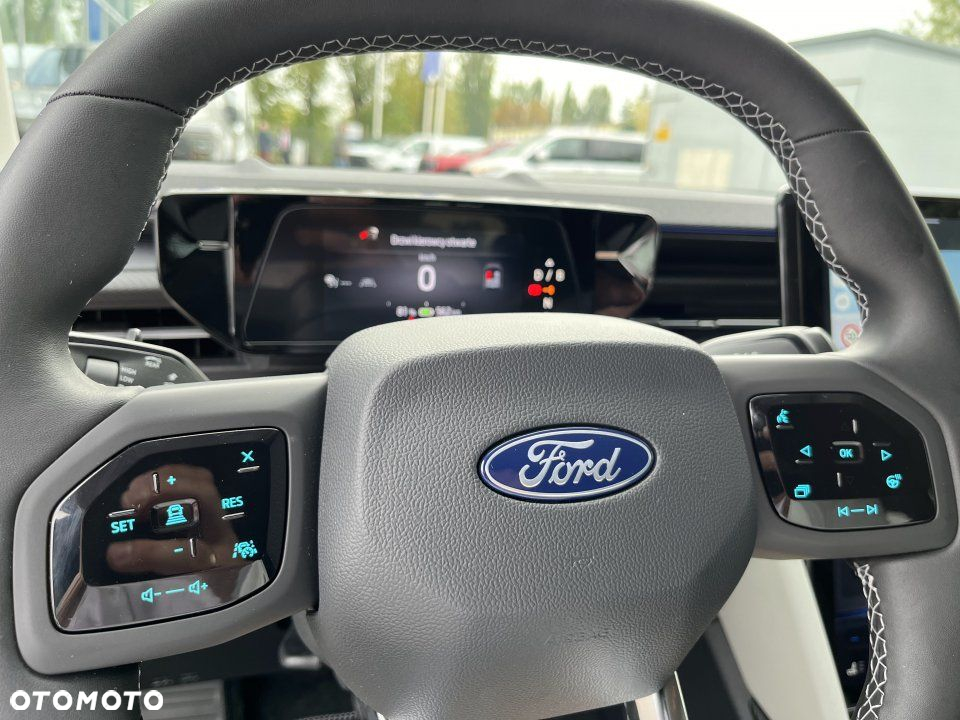 Ford Explorer - 14