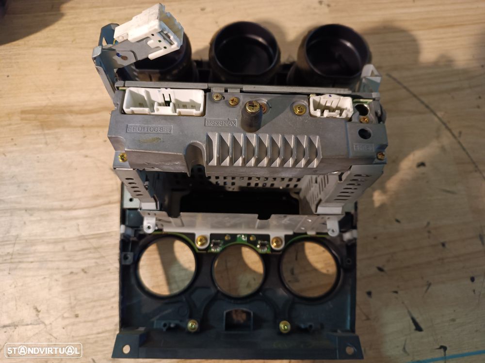 AUTO-RADIO COM PAINEL MAZDA 6 MK1 - 2