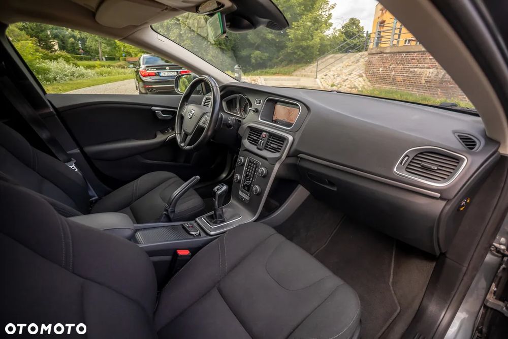 Volvo V40 - 15