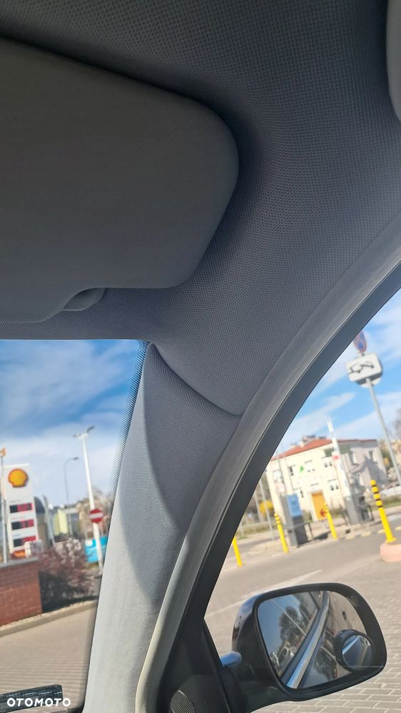 Volkswagen Passat - 14