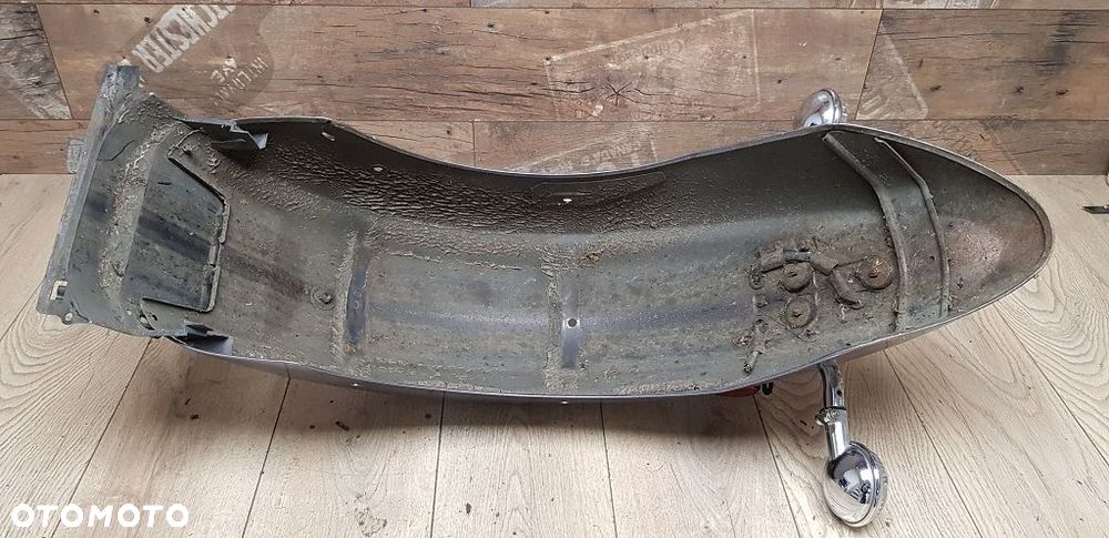 Błotnik tył lampa kierunkowskazy Yamaha XVS1100 Drag Star Classic - 9