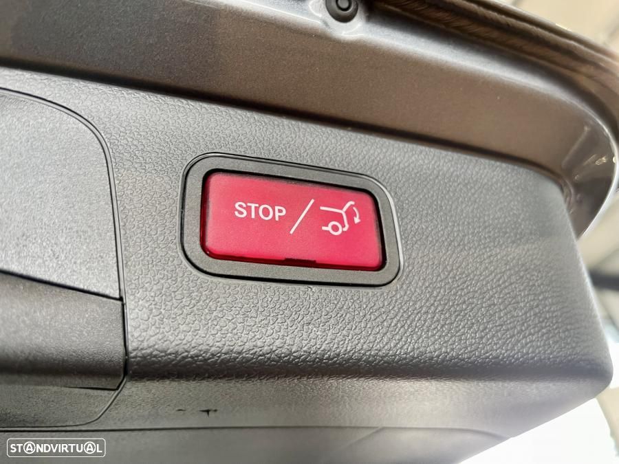 Mercedes-Benz GLC 300 e 4Matic - 37