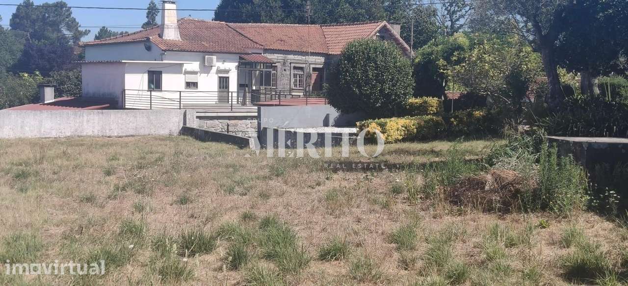 Terreno Rústico (viabilidade construtiva) com 570 m2 em Alvarães - Grande imagem: 4/11