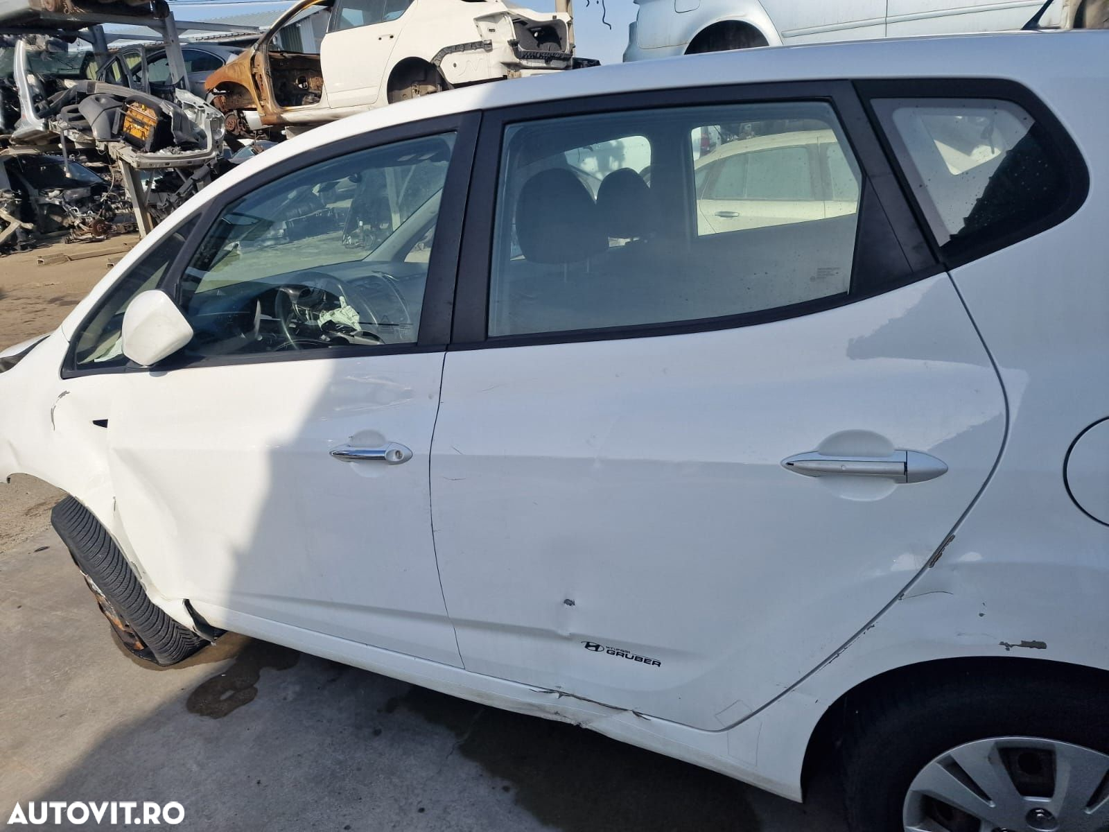 Dezmembram Hyundai ix20 2011 1.4 benzina G4FA - 4