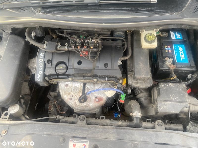 Citroën C4 1.6 16V Magic - 3