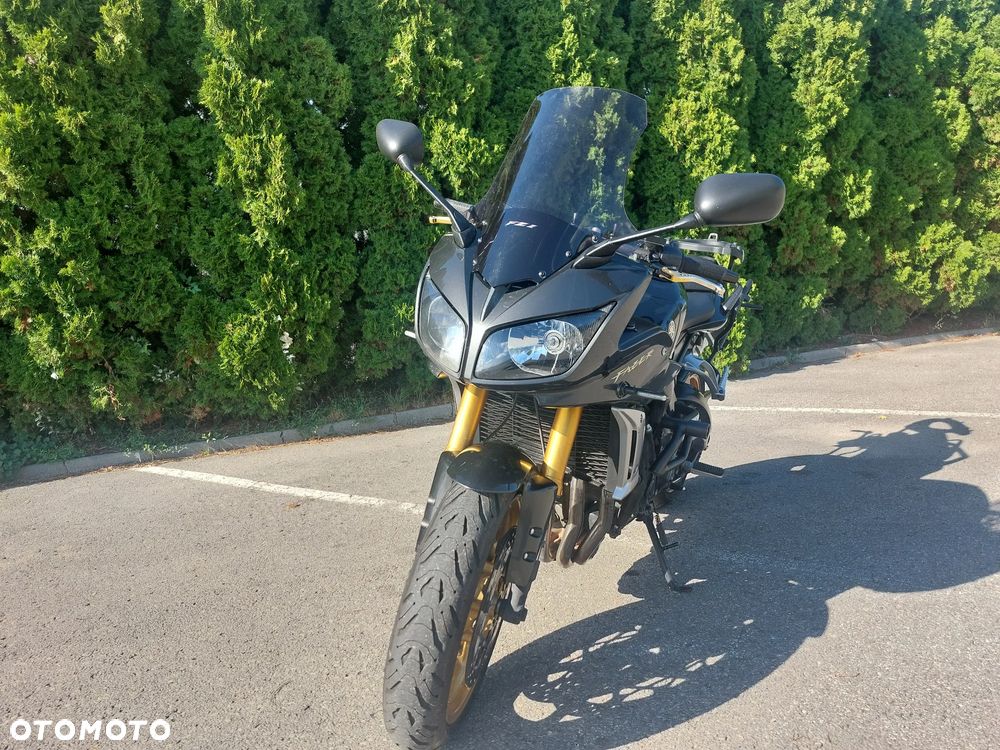 Yamaha FZ - 2