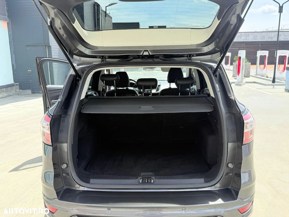 Ford Kuga - 18