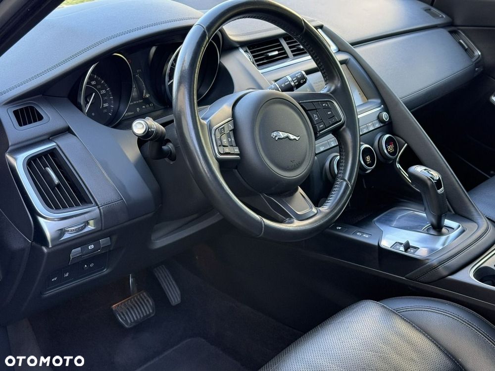Jaguar E-Pace 2.0 i4P AWD R-Dynamic S - 18