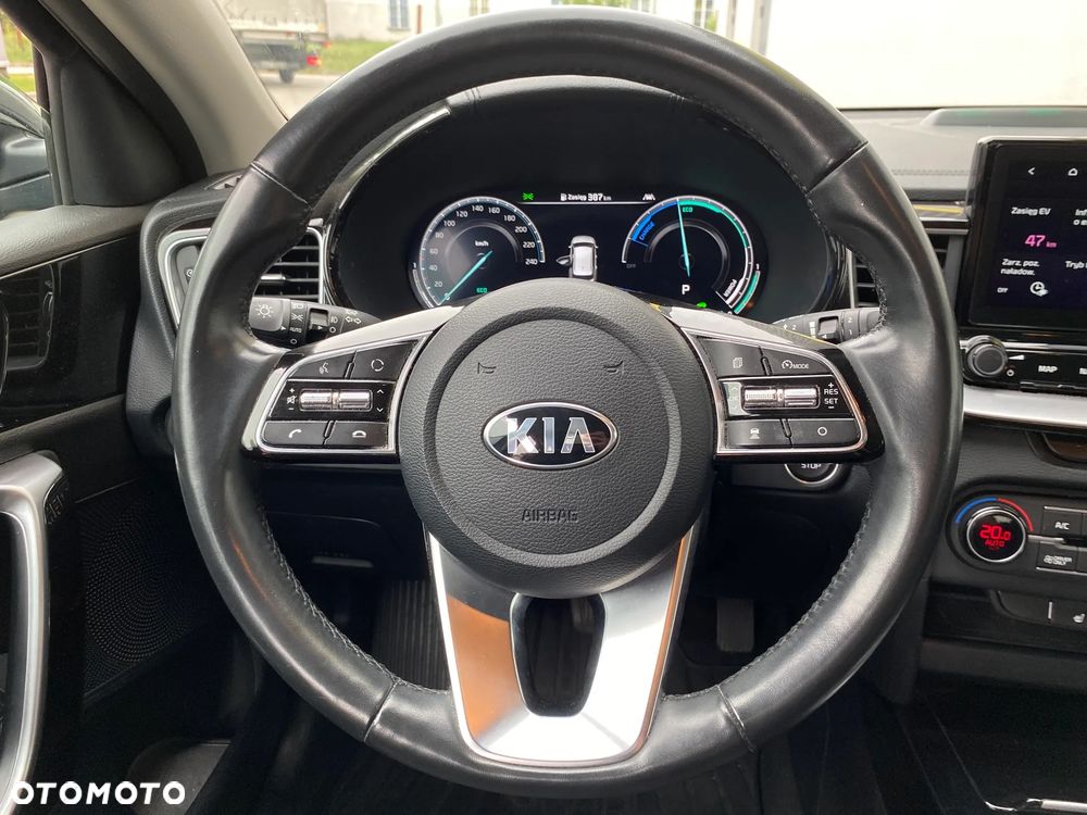 Kia Ceed 1.6 GDI PHEV Business Line DCT - 7