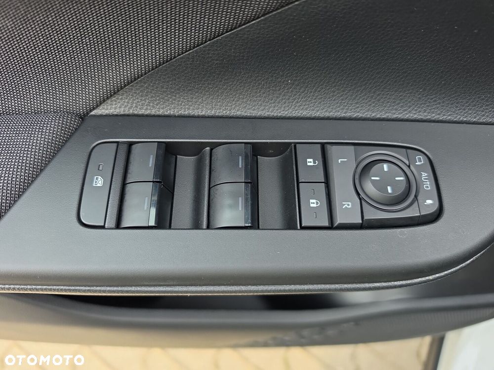 Toyota C-HR 1.8 Hybrid Style - 18