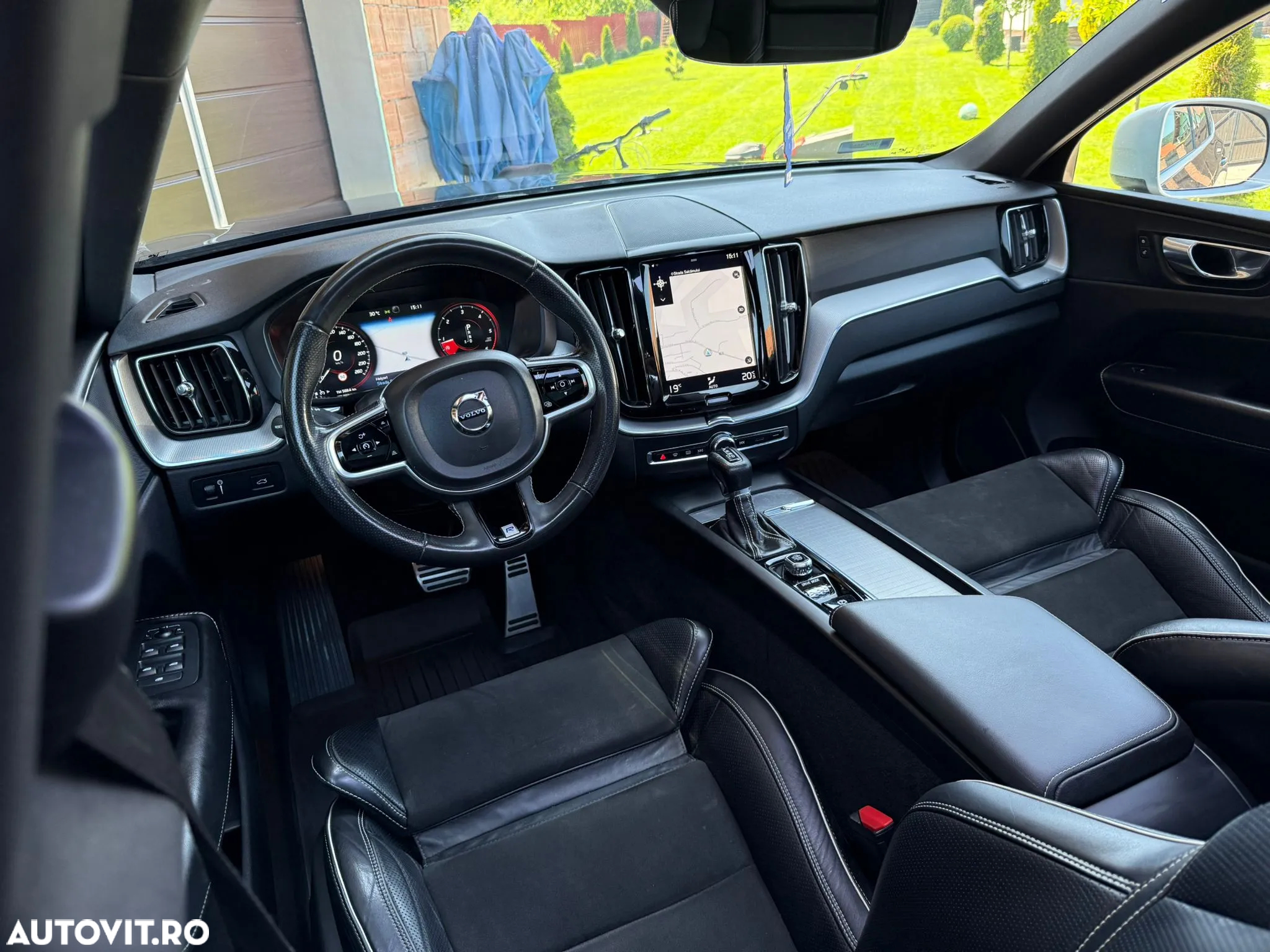 Volvo XC 60 D4 AWD Geartronic RDesign - 5