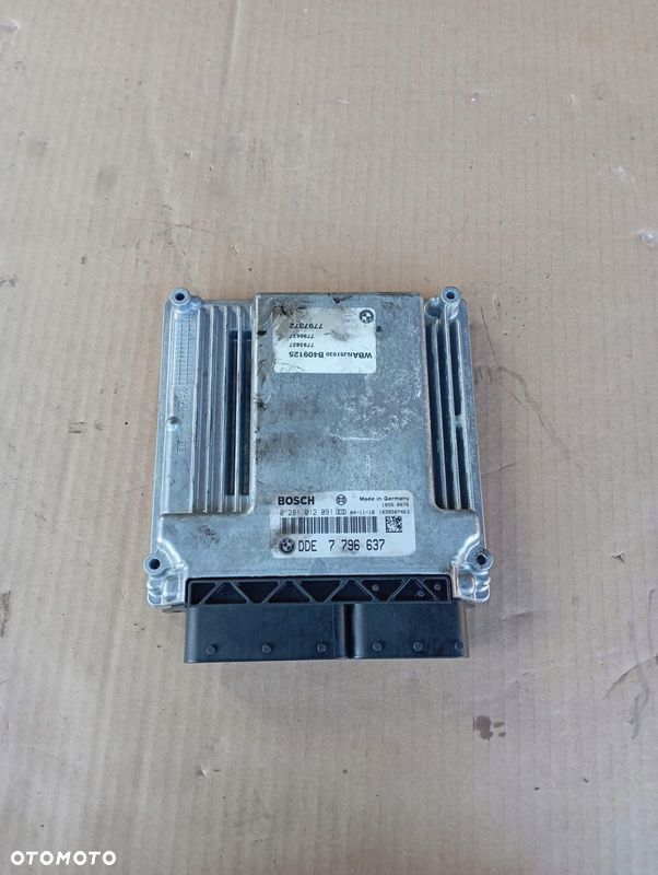 BMW E60 E61 2.5 D STEROWNIK KOMPUTER SILNIKA 7796637 - 1