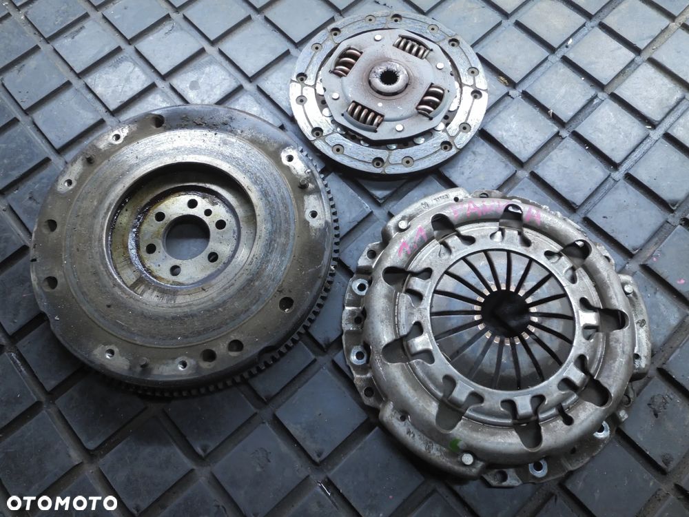 SPRZĘGŁO TARCZA + DOCISK SEICENTO 1.1 8V PANDA - 1