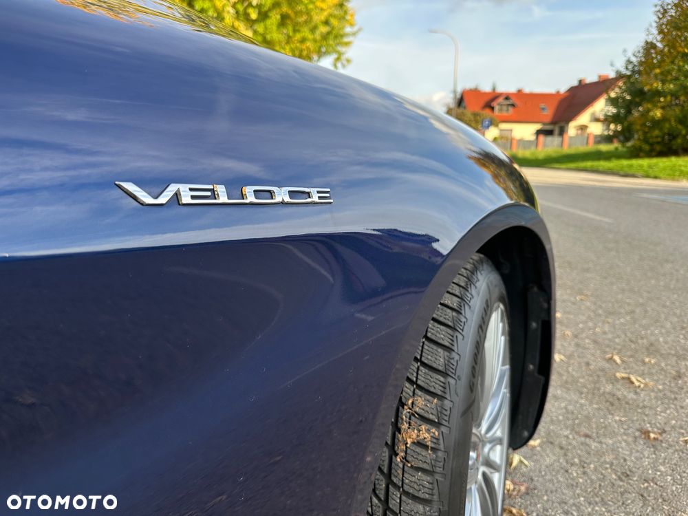 Alfa Romeo Giulia 2.0 Turbo 16V AT8 Veloce - 10