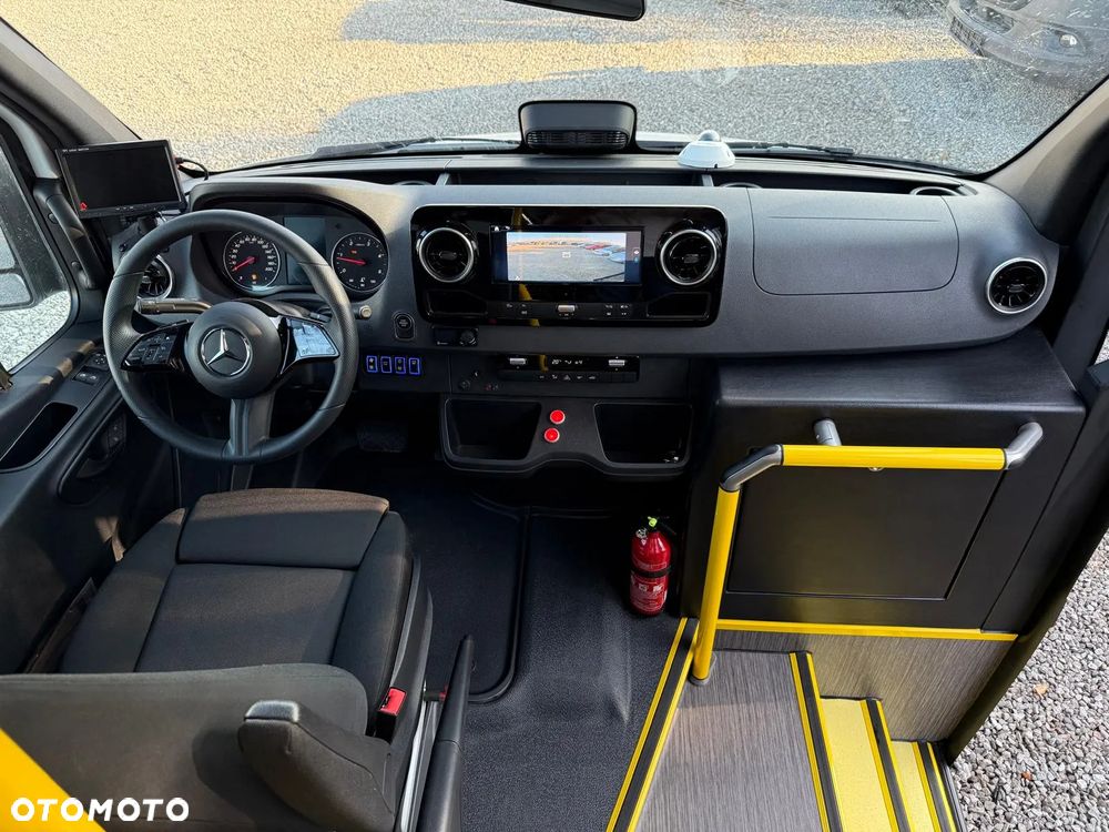 Mercedes-Benz Sprinter 519 - 17