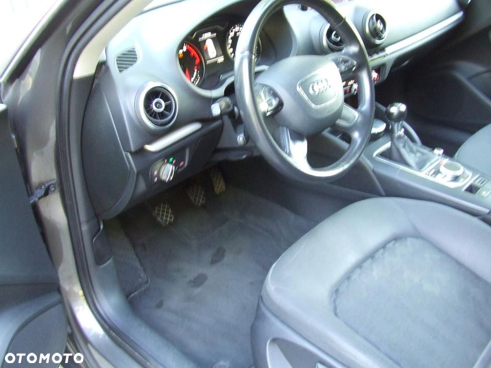 Audi A3 Sportback 1.4 TFSI Attraction - 13