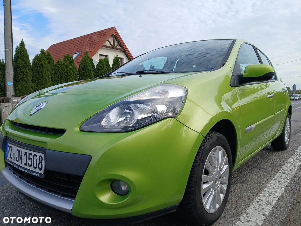 Renault Clio 1.2 16V 75 TomTom Edition - 2