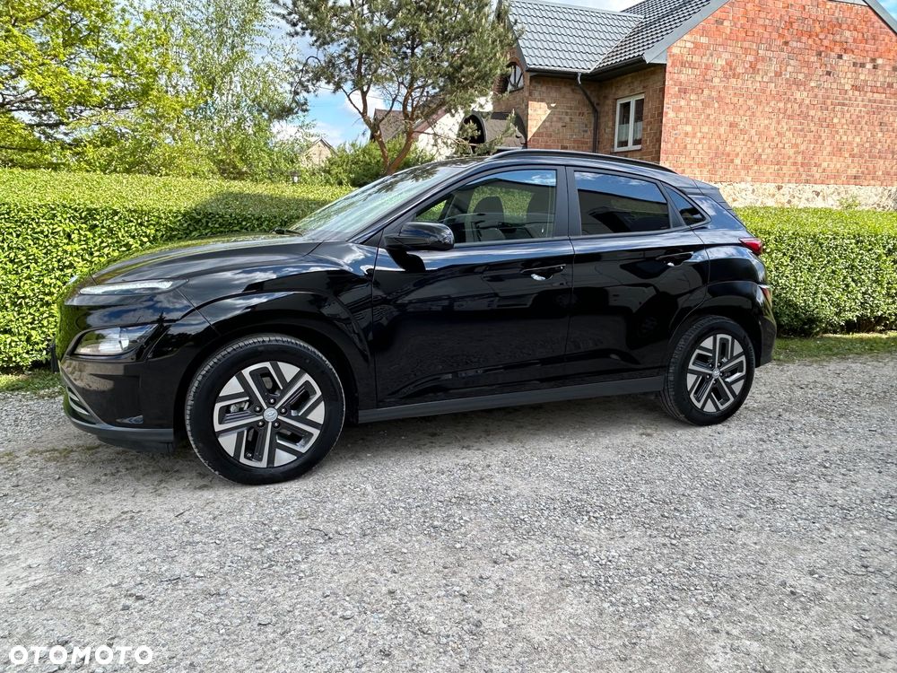 Hyundai Kona Select